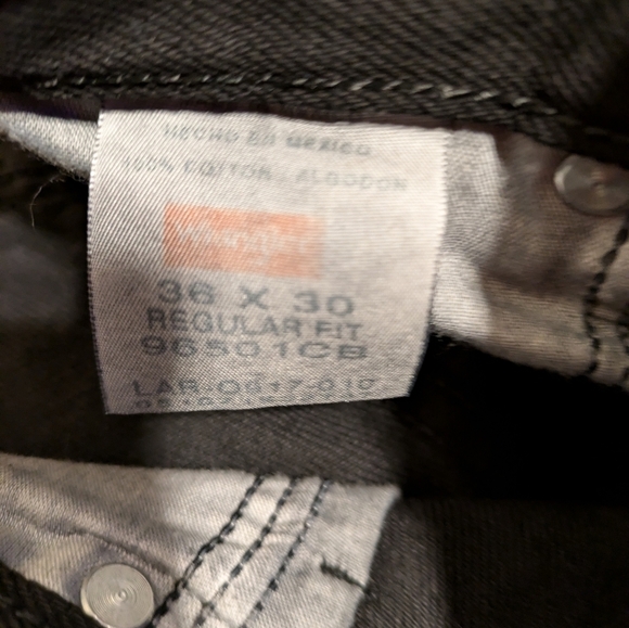 Wrangler Men's regular fit Jeans - Black new size 36x30 - Picture 13 of 16